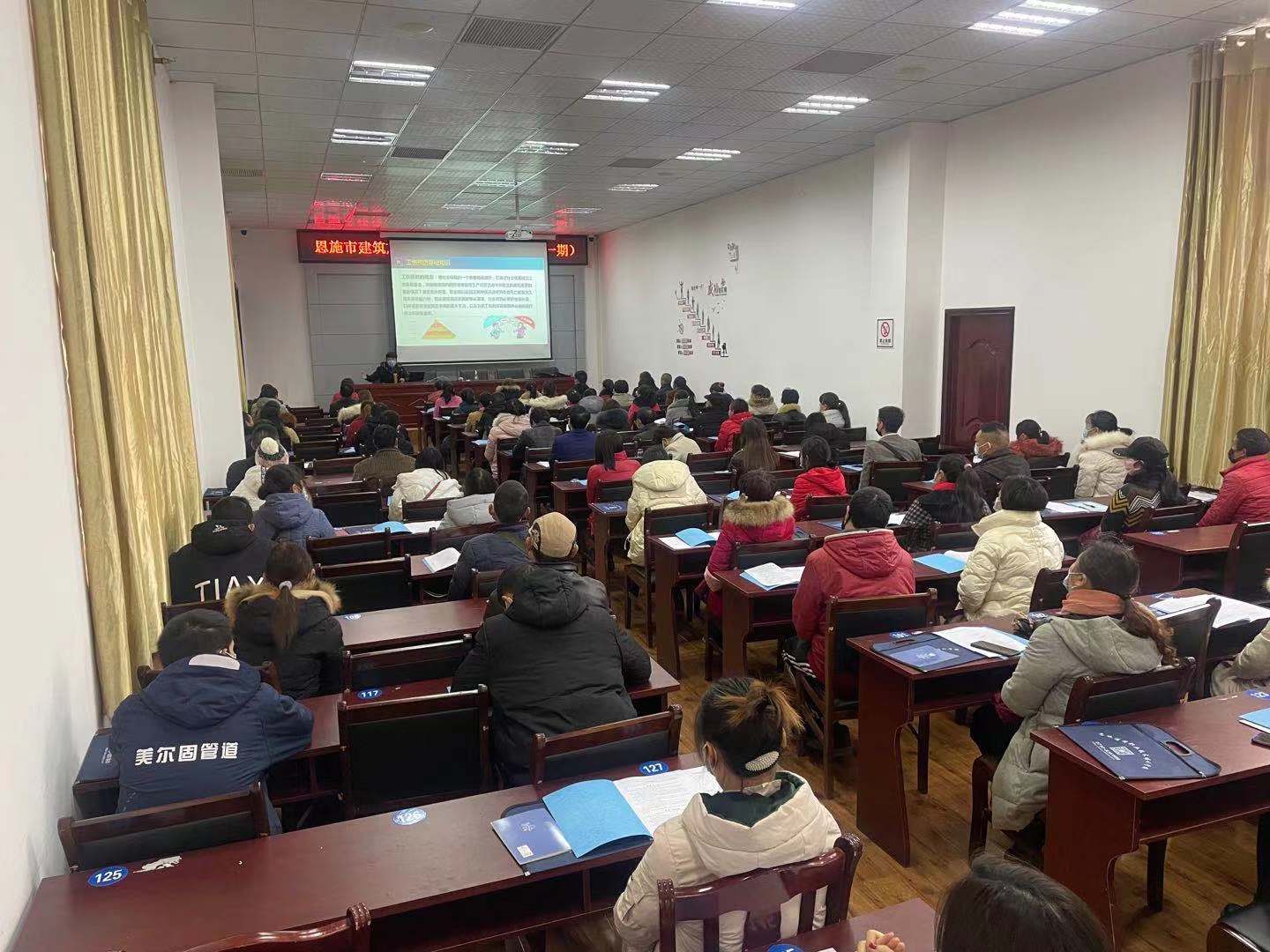 无码AV免费精品一区二区三区