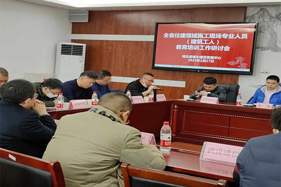 无码AV免费精品一区二区三区