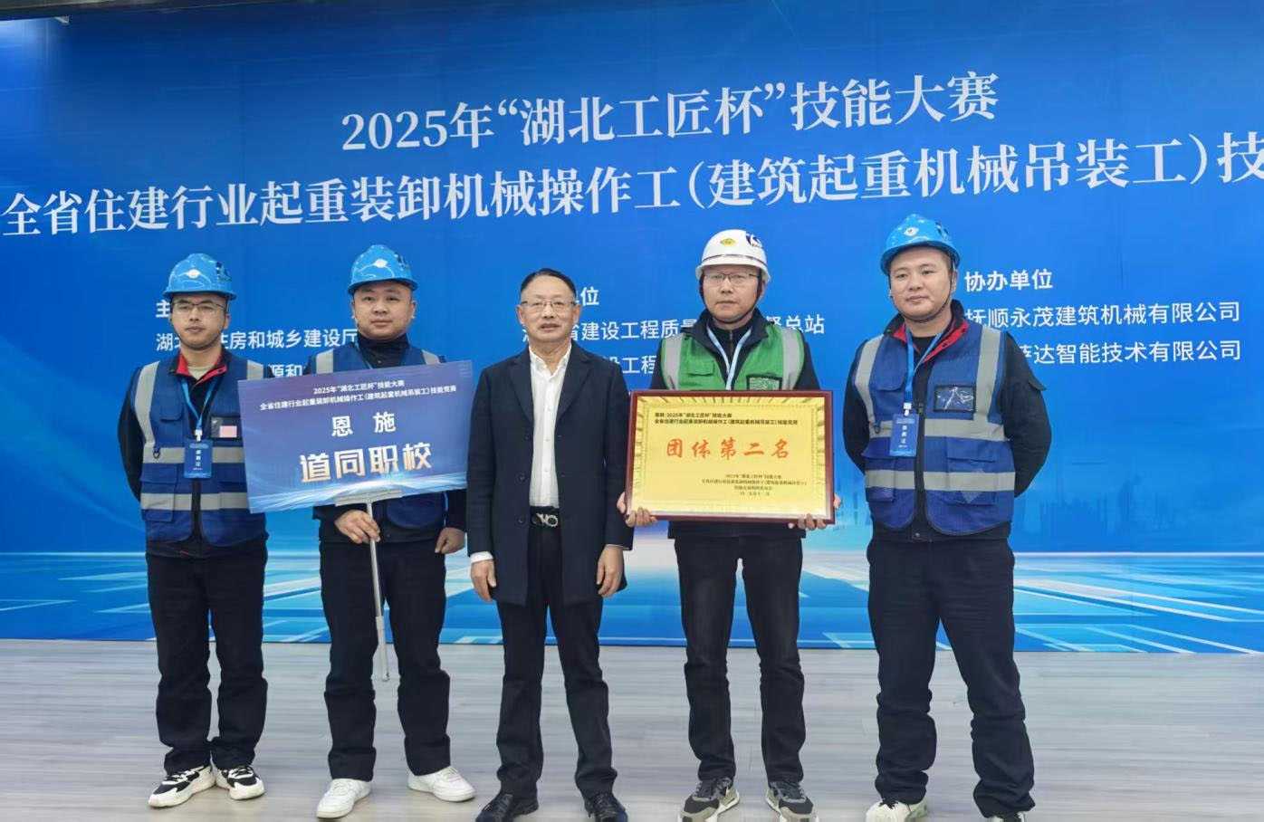 无码AV免费精品一区二区三区